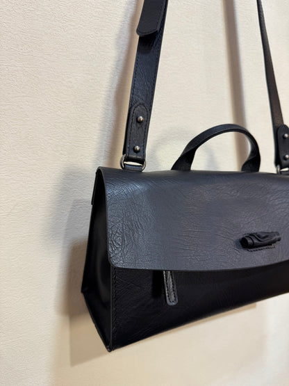 Maeson Flap Bag (Large) - Black