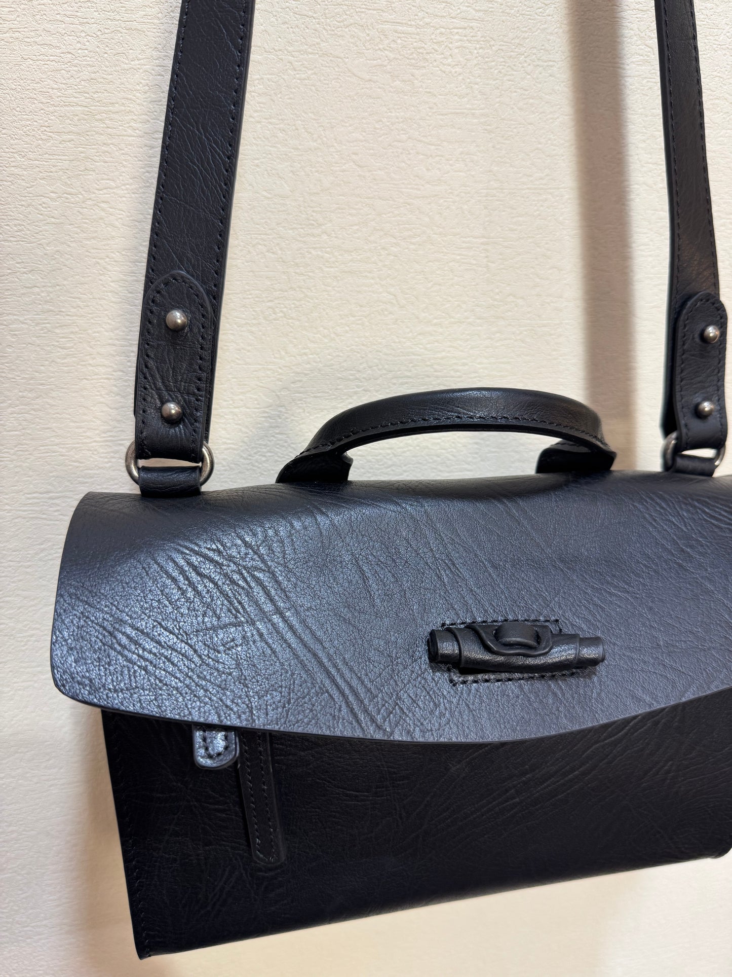 Maeson Flap Bag (Small) - Black
