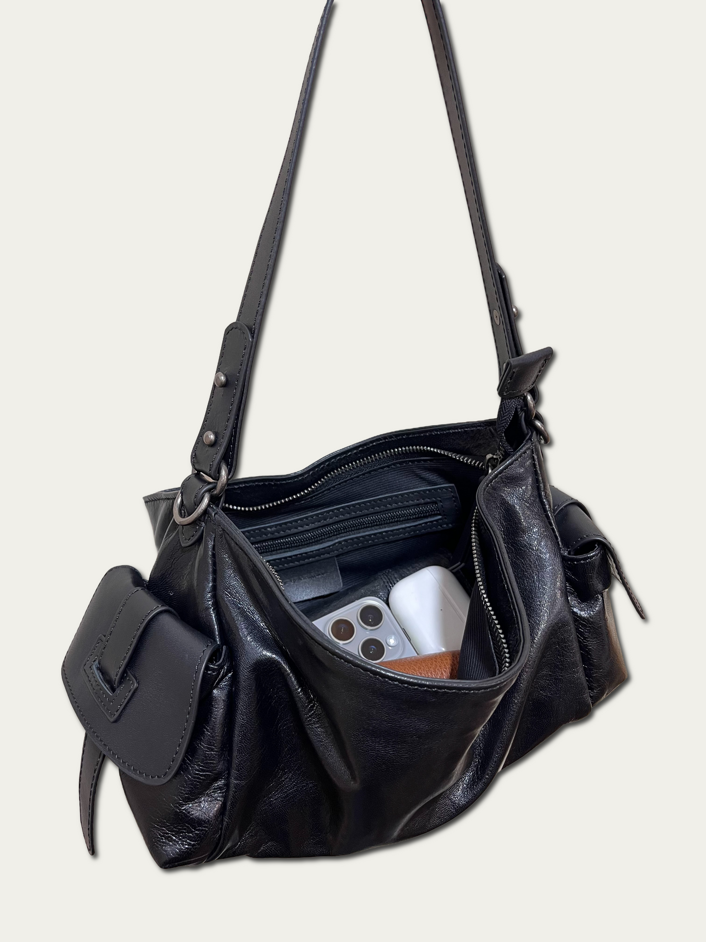 Tame Baguette - Black