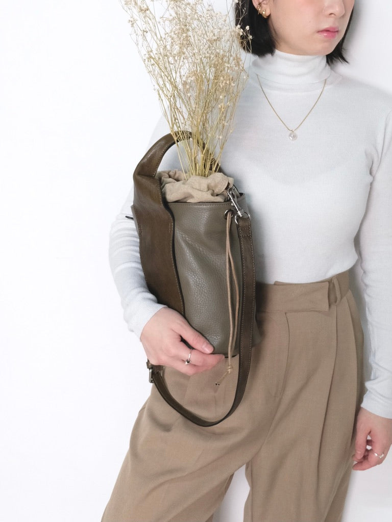 Joni Bucket