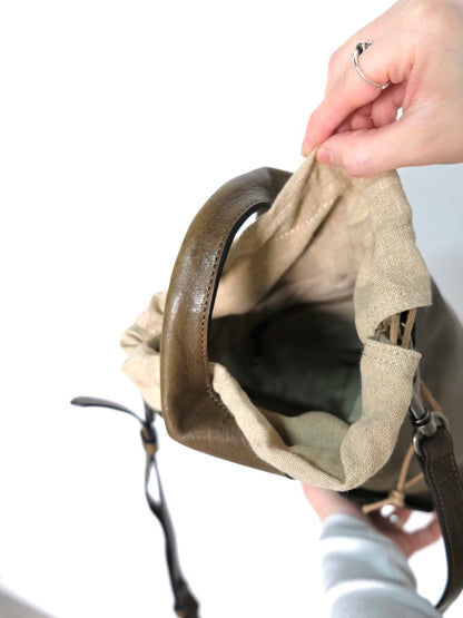 Joni Bucket