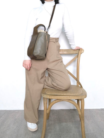 Joni Bucket